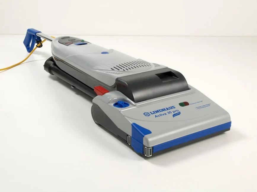 Lindhaus Activa 30 Pro Eco Force lying flat to clean under furniture